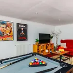 Cascais/lisbon, Private Jacuzzi, Garden, Pool&barbecue House *
