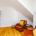 Cascais/lisbon, Private Jacuzzi, Garden, Pool&barbecue House Villa
