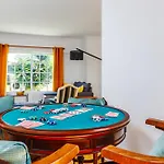 Cascais/lisbon, Private Jacuzzi, Garden, Pool&barbecue House *
