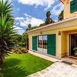 Cascais/lisbon, Private Jacuzzi, Garden, Pool&barbecue House Villa *