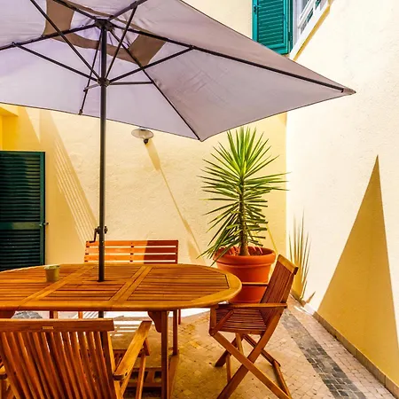 Jacuzzi, Garden, Pool & Barbecue House, 15mn From Lisbon Center